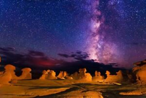 Read more about the article جاهای دیدنی قشم در شب (شگفتی های شبانه قشم)