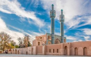 Read more about the article آرامگاه شاه نعمت الله ولی