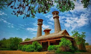 Read more about the article دهکده چوبین نیشابور؛ اعجاز هنر ایرانی در دل چوب