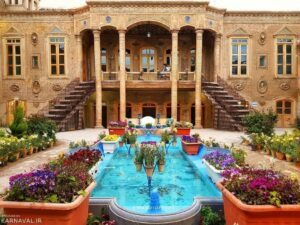 Read more about the article خانه داروغه مشهد؛ سفری به دل معماری قاجاری و خاطرات شهر
